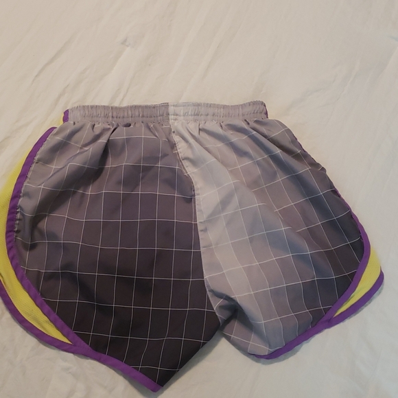 Nike dri fit shorts - Picture 2 of 3